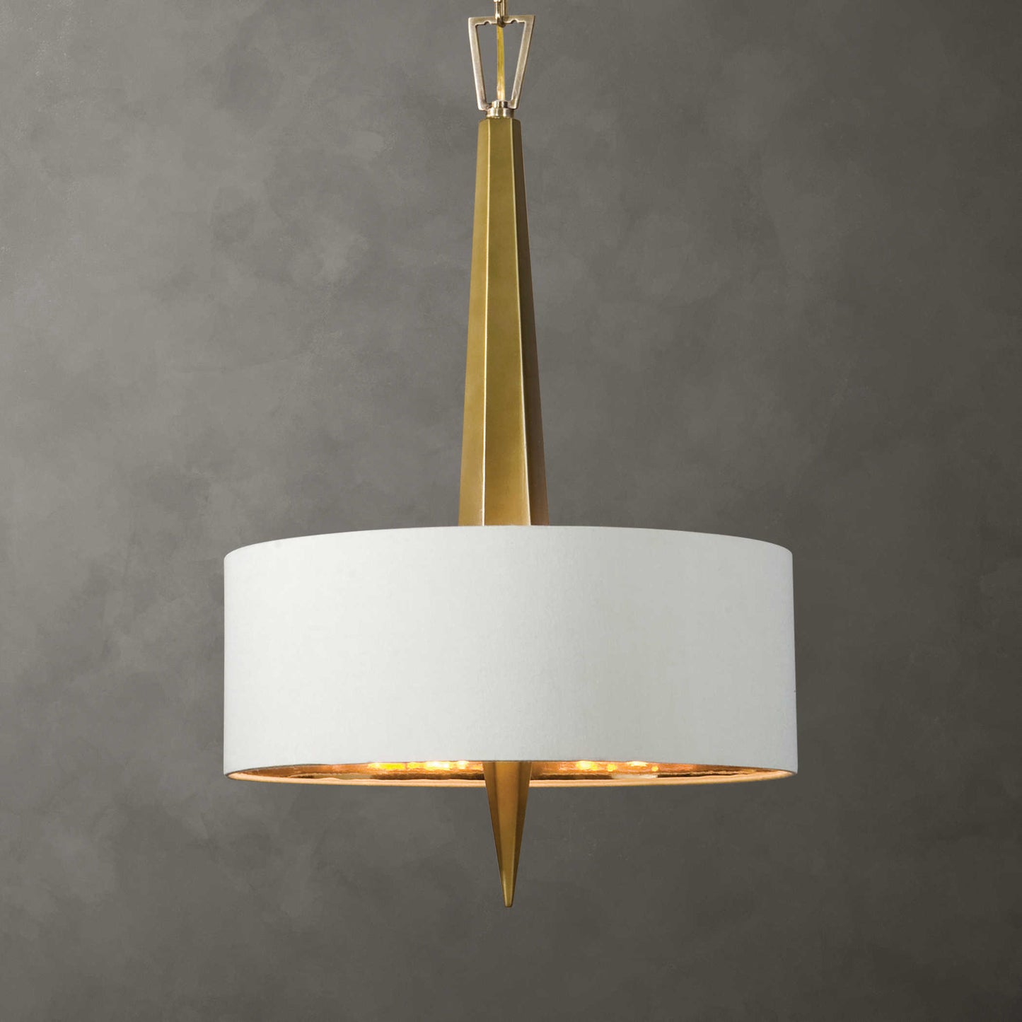 Obeliska 3 Light Chandelier