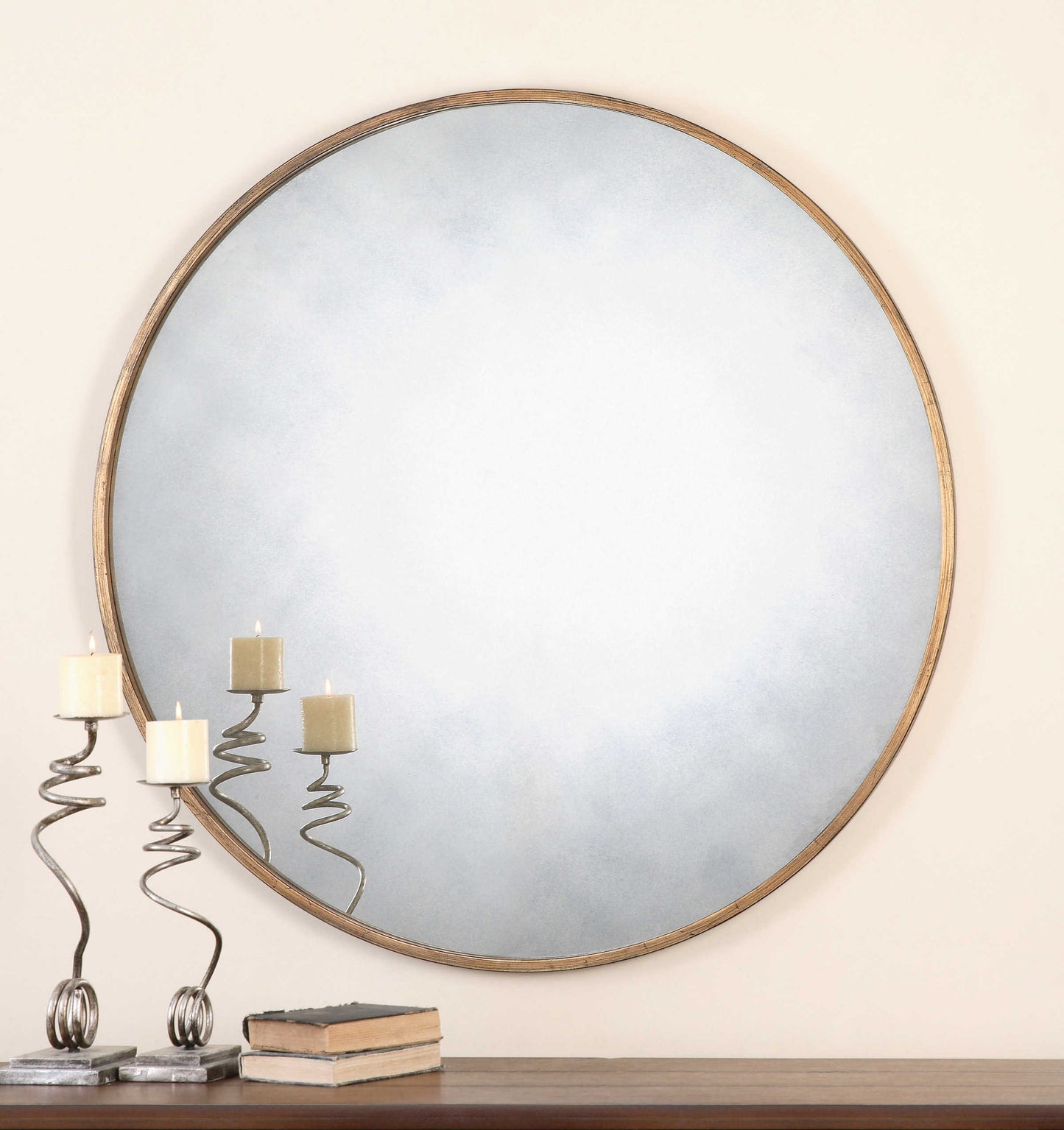 Junius Round Mirror, Gold